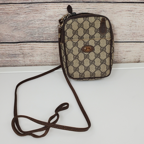 ❌️SOLD❌️ on Ebay Gucci vintage camera bag